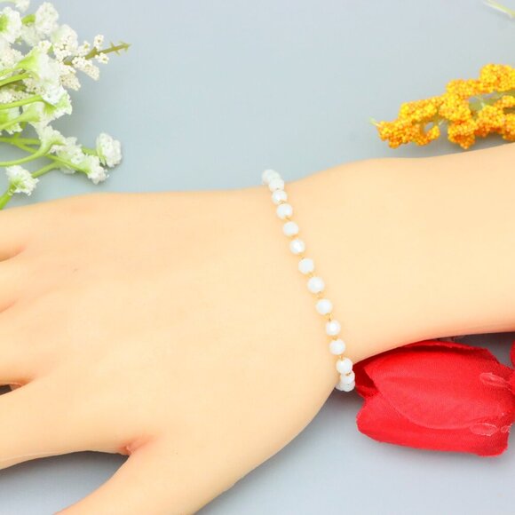 "Elegant & Trendy Bracelet, A Perfect Gift for Women, Thoughtful, EVCH1191 - Picture 1 of 8